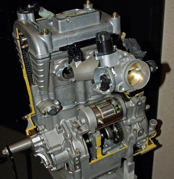 Модель Bearcat 3000 LT будет оснащена двухцилиндровым четырехтактным 700-кубовым двигателем, мощностью 65 л.с.